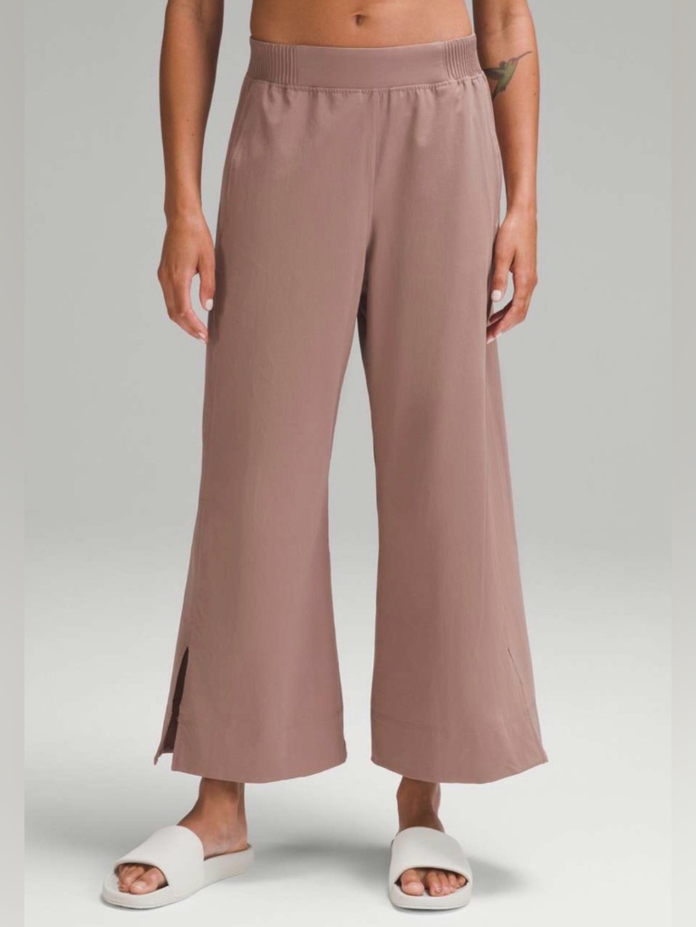Lululemon Stretch Woven Wide-Leg High Rise Cropped Pant Twilight Rose
